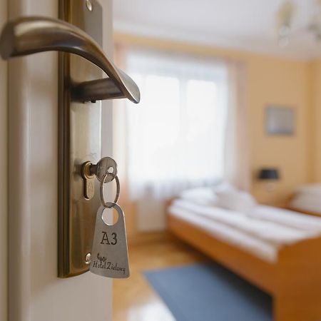 Apartamenty Zielony 6 Przy Mtp Poznan Dış mekan fotoğraf