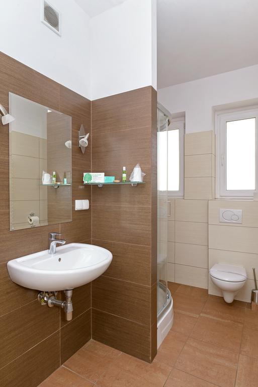 Apartamenty Zielony 6 Przy Mtp Poznan Dış mekan fotoğraf