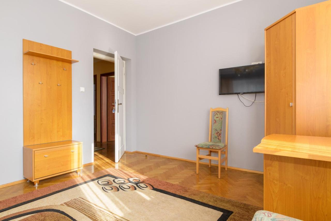 Apartamenty Zielony 6 Przy Mtp Poznan Dış mekan fotoğraf